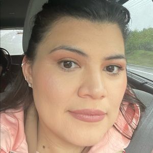 Meet your Posher, Consuelo